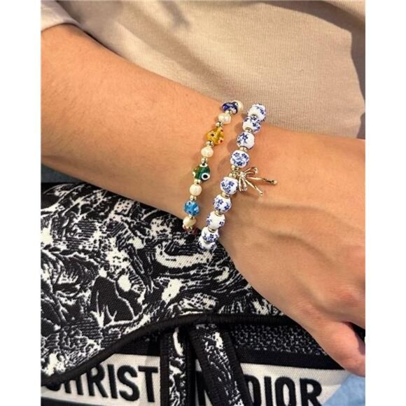 Bow Charm Bracelet Beaded Flower Bracelet Handmade Stretch Jewelry Gift for Wome - Picture 6 of 7